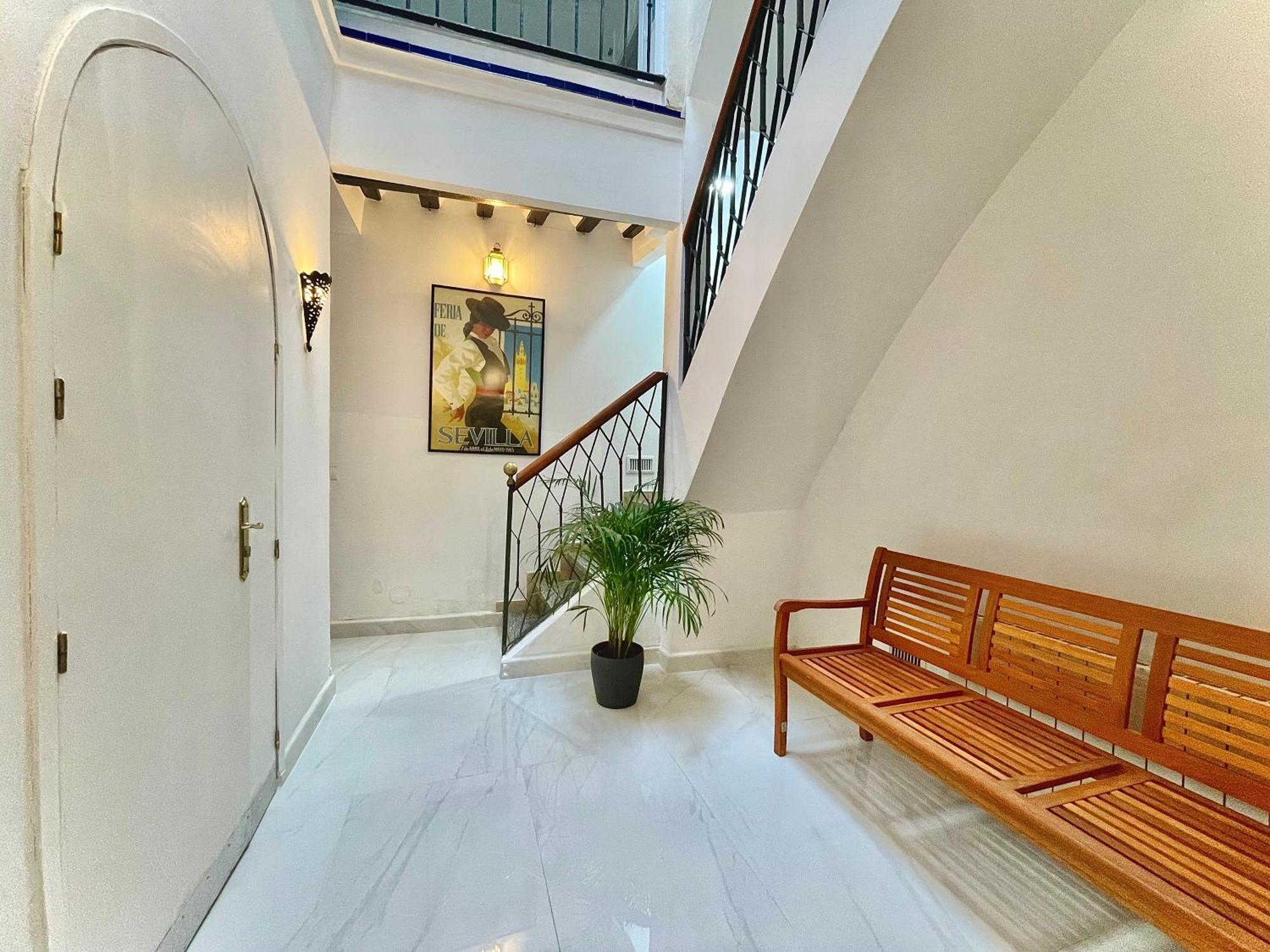 House -rooftop&jacuzzi -stayinseville Villa Sevilla